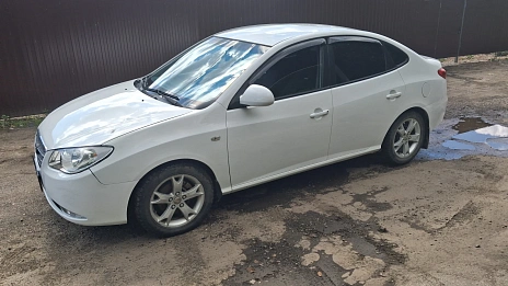 Hyundai Elantra, 2009г., передний привод, механика