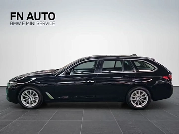 BMW 5 серии, 2022г., задний привод, автомат