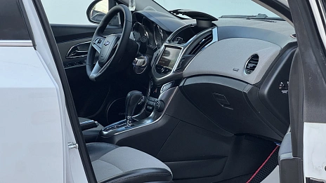 Chevrolet Cruze, 2013г., передний привод, автомат