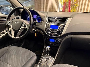 Hyundai Solaris, 2013г., передний привод, автомат