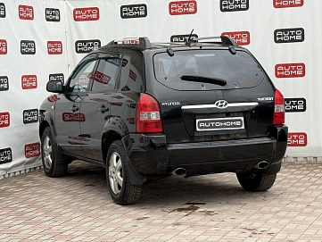 Hyundai Tucson, 2008г., передний привод, автомат