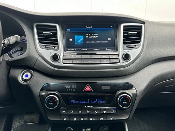 Hyundai Tucson, 2017г., полный привод, автомат
