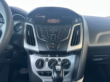 Ford Focus, 2012г., передний привод, робот