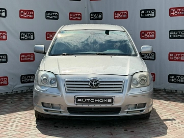 Toyota Avensis, 2005г., передний привод, автомат