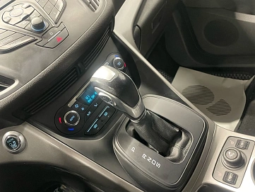 Ford Kuga, 2016г., передний привод, автомат