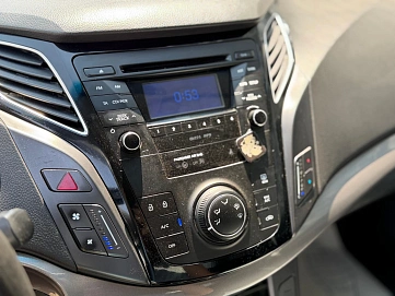 Hyundai i40, 2013г., передний привод, автомат