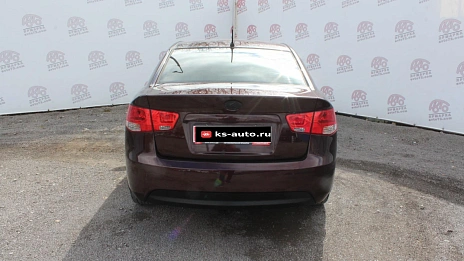 Kia Cerato, 2010г., передний привод, механика