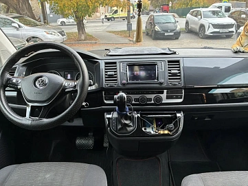 Volkswagen Multivan, 2019г., полный привод, механика