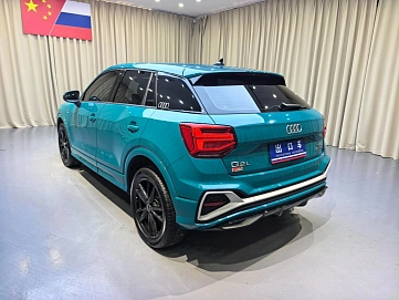 Audi Q2, 2022г., передний привод, робот
