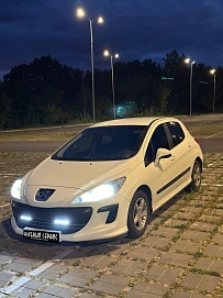 Peugeot 308, 2009г., передний привод, автомат