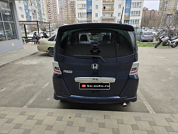 Honda Freed, 2010г., передний привод, вариатор