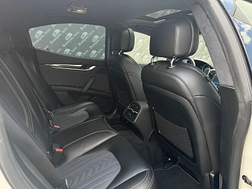 Maserati Ghibli, 2016г., полный привод, автомат