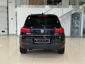 Volkswagen Tiguan, 2012г., передний привод, автомат