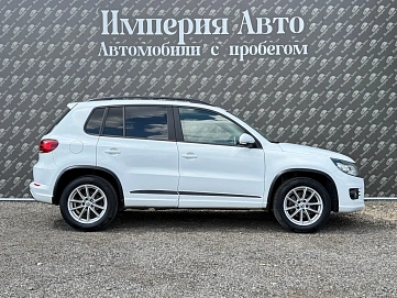 Volkswagen Tiguan, 2016г., передний привод, механика