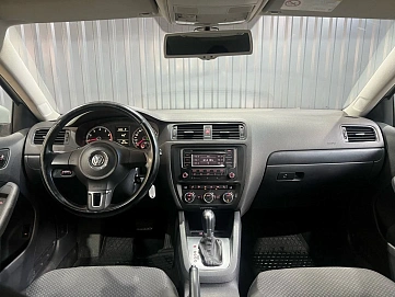 Volkswagen Jetta, 2014г., передний привод, автомат