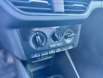 Volkswagen Polo, 2020г., передний привод, механика