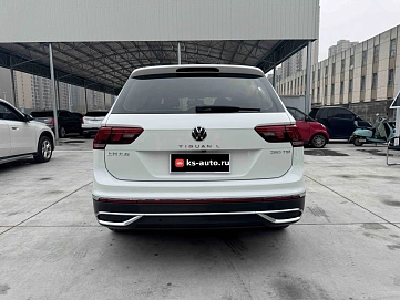 Volkswagen Tiguan, 2022г., передний привод, робот