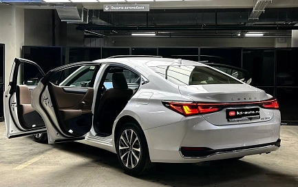 Lexus ES, 2025г., передний привод, вариатор