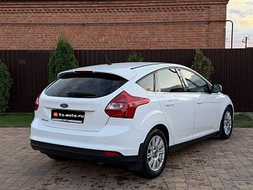 Ford Focus, 2012г., передний привод, робот