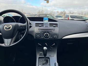 Mazda 3, 2012г., передний привод, автомат