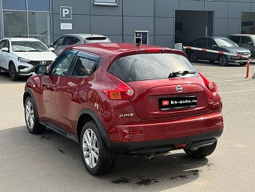 Nissan Juke, 2012г., передний привод, вариатор