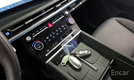 Hyundai Santa Fe, 2023г., полный привод, автомат