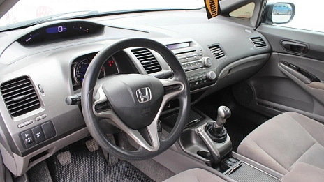 Honda Civic, 2008г., передний привод, вариатор