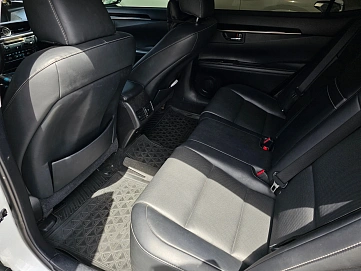 Lexus ES, 2017г., передний привод, автомат