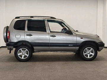 Chevrolet Niva, 2008г., полный привод, механика