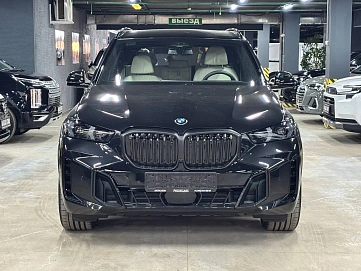 BMW X5, 2025г, полный привод, автомат
