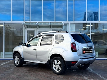 Renault Duster, 2015г., полный привод, механика