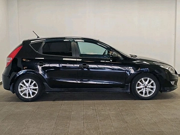 Hyundai i30, 2011г., передний привод, автомат