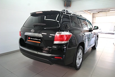Toyota Highlander, 2011г., полный привод, автомат