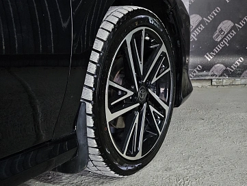 Toyota Camry, 2019г., передний привод, автомат
