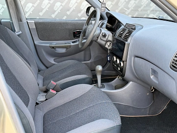 Hyundai Accent, 2002г., передний привод, автомат
