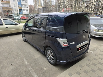 Honda Freed, 2010г., передний привод, вариатор