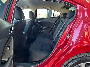 Mazda 3, 2019г., передний привод, автомат