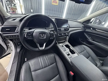 Honda Accord, 2019г, передний привод, вариатор