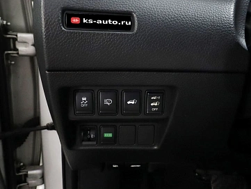 Nissan X-Trail, 2015г., полный привод, вариатор