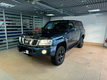 Nissan Patrol, 2004г., полный привод, автомат