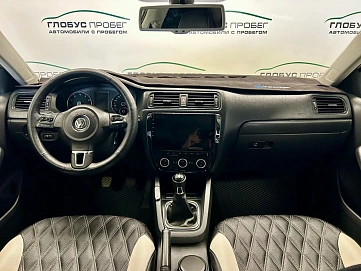 Volkswagen Jetta, 2014г