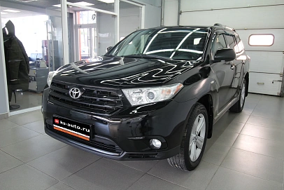 Toyota Highlander, 2011г., полный привод, автомат