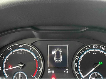 Skoda Karoq, 2021г., передний привод, автомат