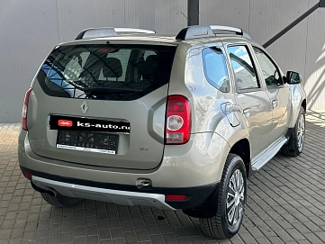 Renault Duster, 2013г., полный привод, механика