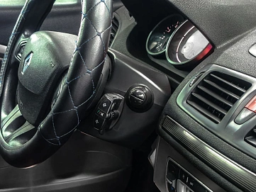 Renault Megane, 2009г., передний привод, механика
