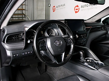 Toyota Camry, 2022г., передний привод, автомат