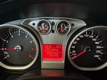 Ford Focus, 2011г., передний привод, механика
