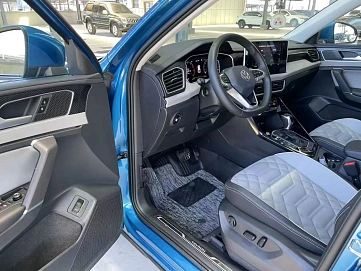 Volkswagen Tayron, 2022г., передний привод, робот