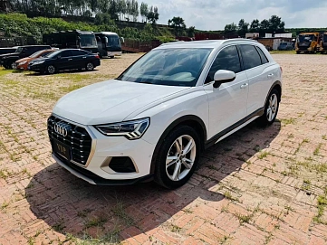 Audi Q3, 2021г., передний привод, робот