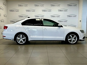 Volkswagen Jetta, 2014г., передний привод, механика